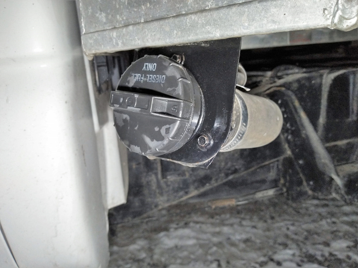 Fuel Diesel/Gas Filler Neck Mount For Flatbed or Service Body Trucks