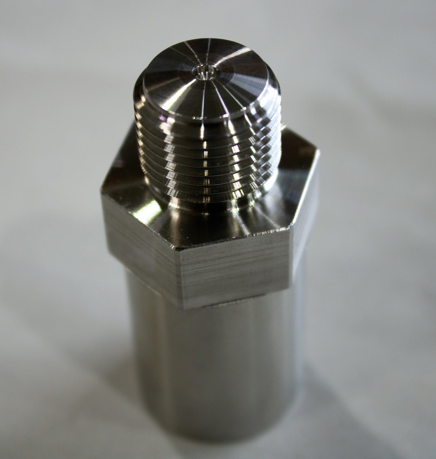 Race Fuel Rail Plug for 2001-2004.5 Chevy GMC 6.6l LB7 Duramax