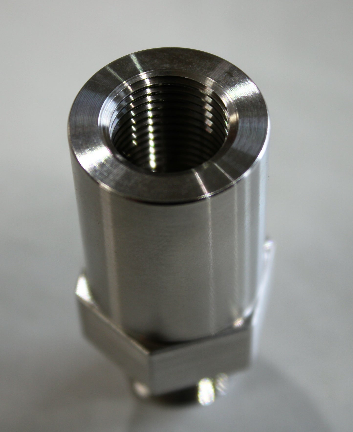 Race Fuel Rail Plug for 2001-2004.5 Chevy GMC 6.6l LB7 Duramax