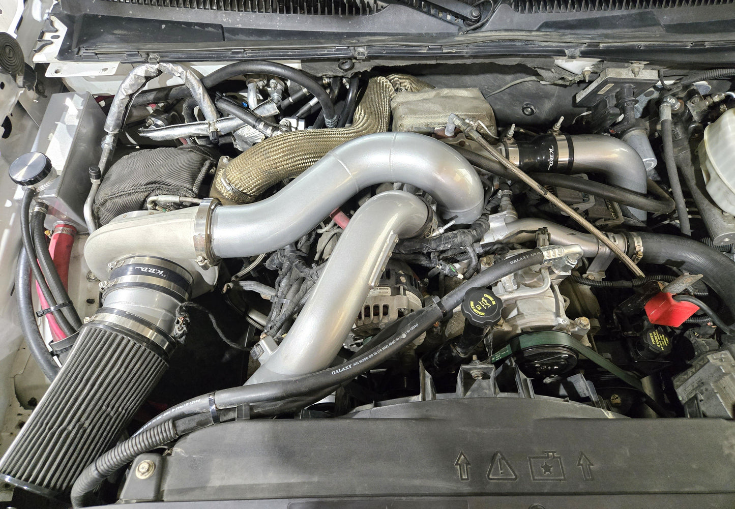 Compound Twin Turbo Coolant Tank for 2001-2006 6.6l Duramax