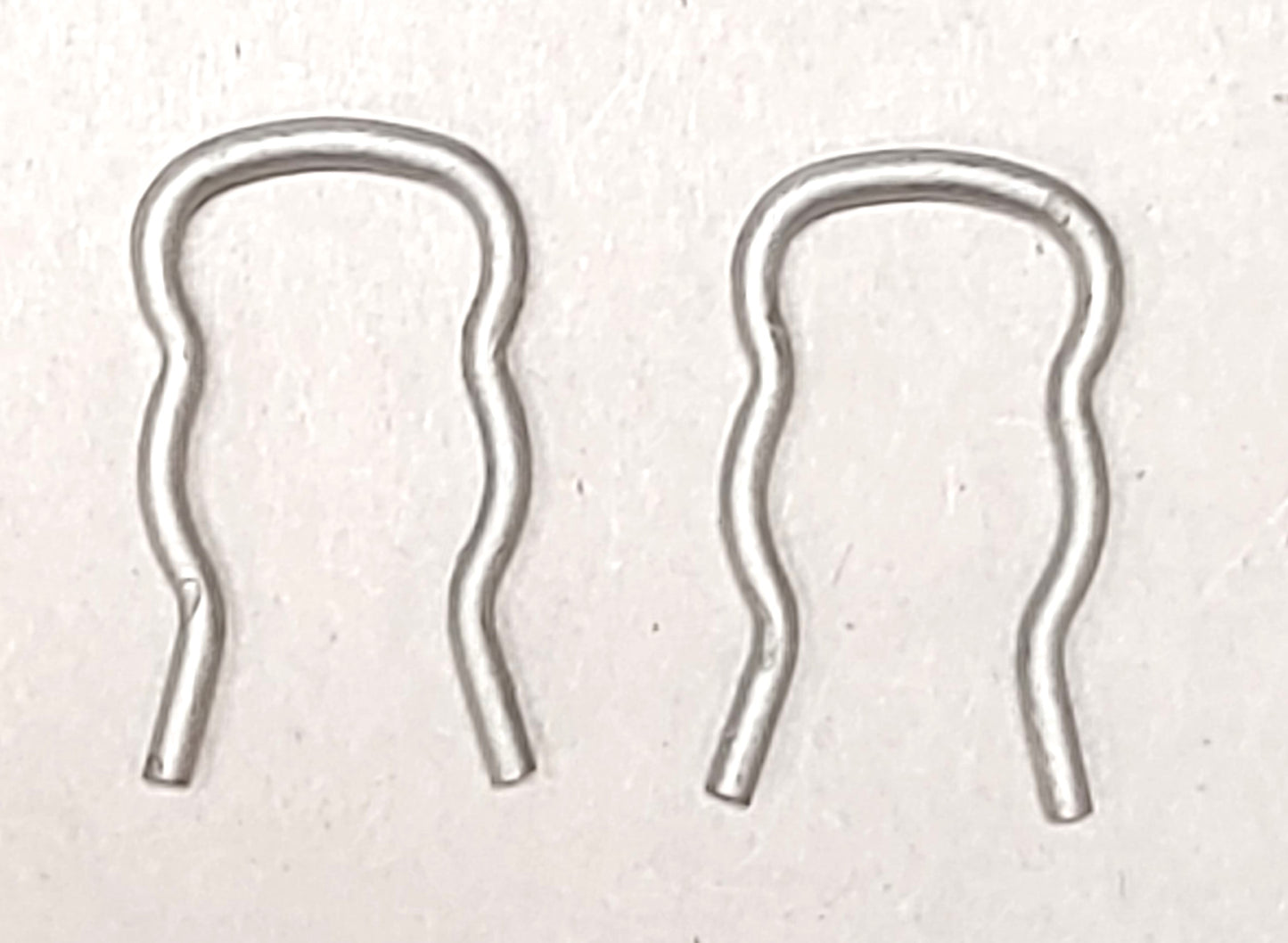 2x Master/Slave Cylinder Clutch Hose Clip for 01-06 Chevy GMC 6.6l Duramax ZF6