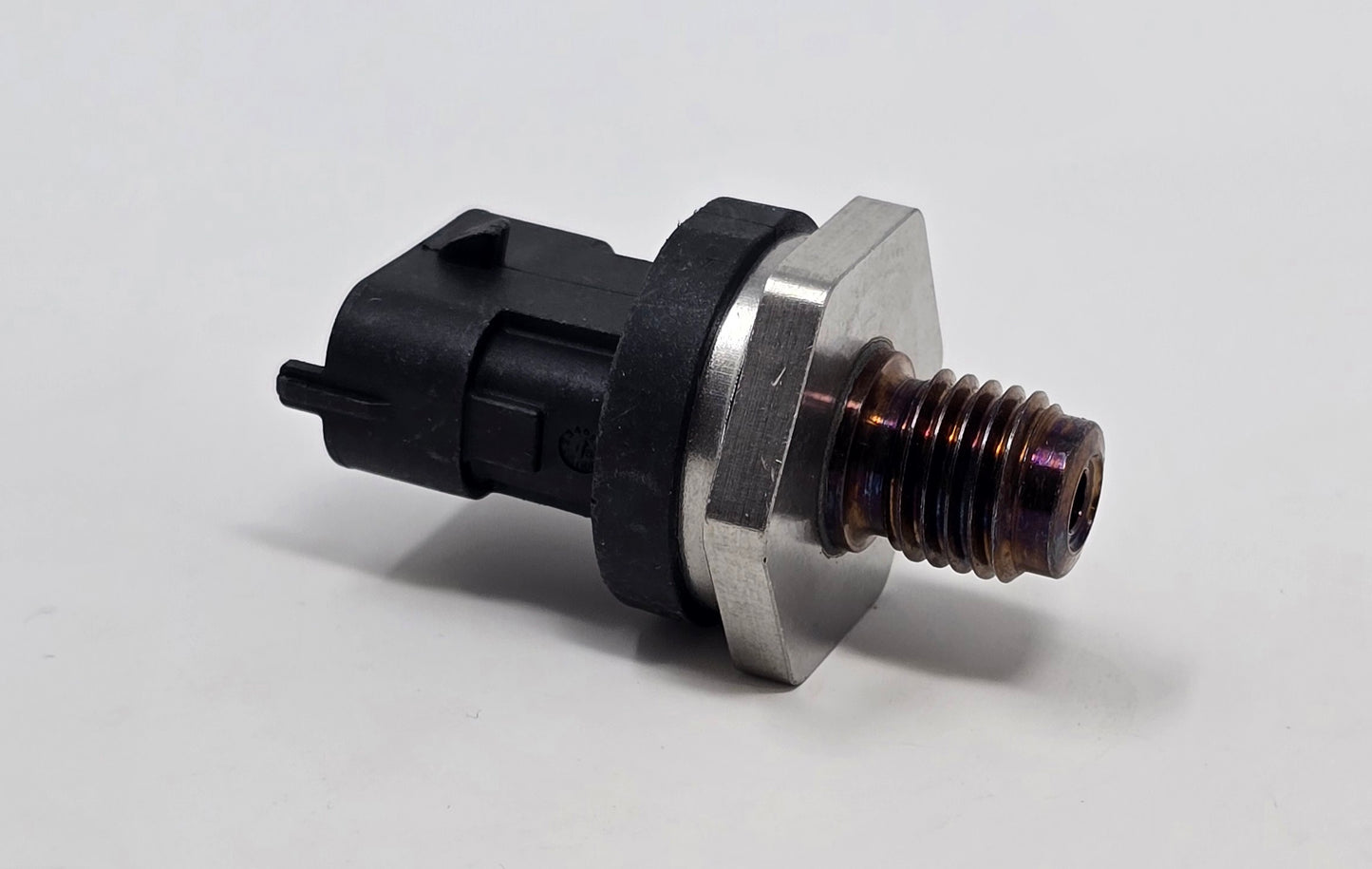 Fuel Pressure Sensor for 6.6l Duramax 2001-2004 LB7 Chevy GMC 97329566