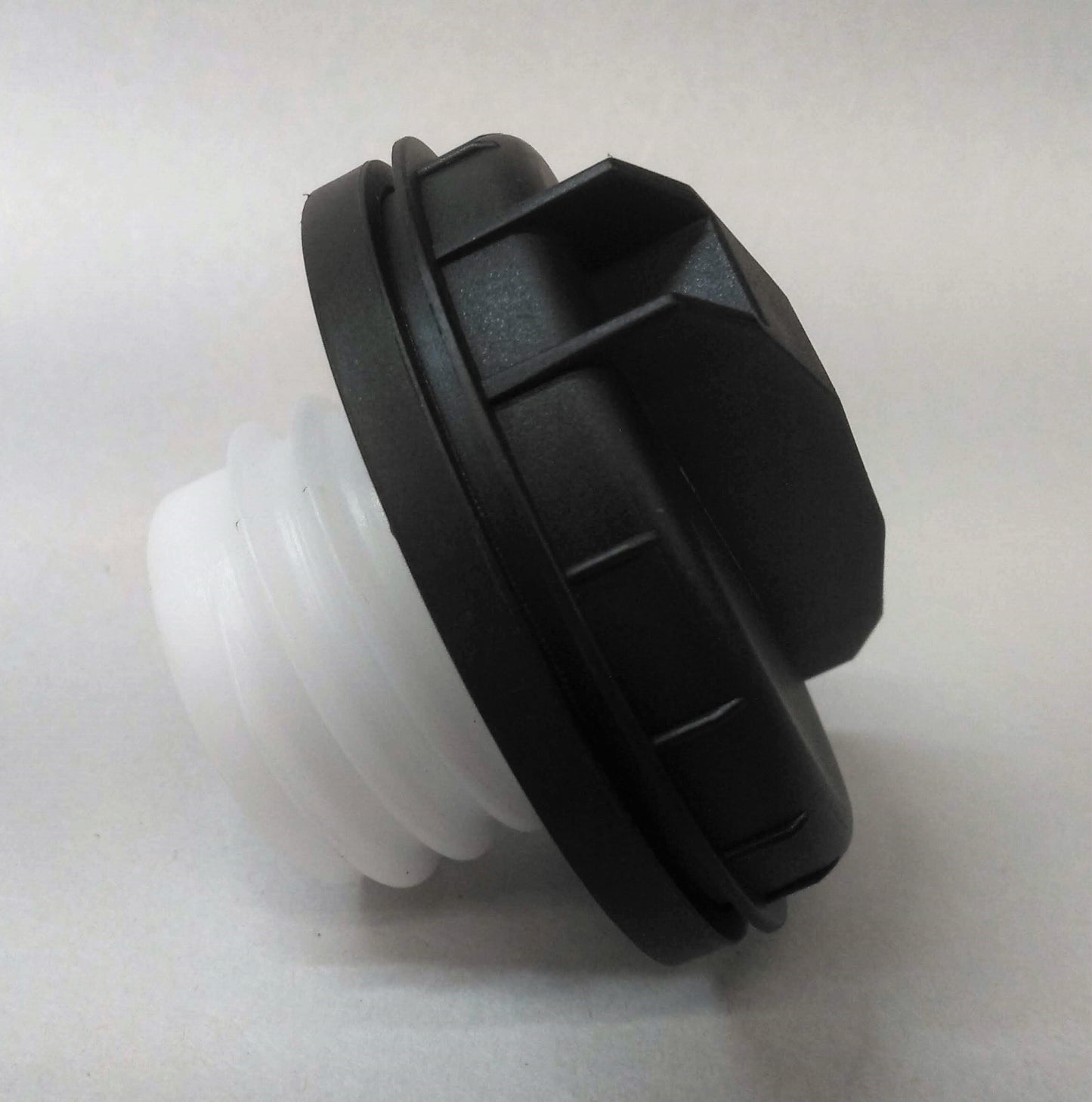 Filler Neck Cap - Thread in
